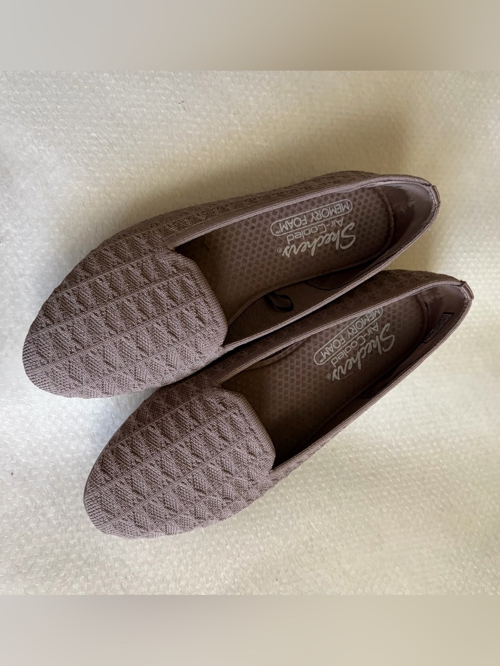 Skechers Women's Slip-On Quilted Flats - Taupe Brown Sz 7.5 - Picture 2 of 7